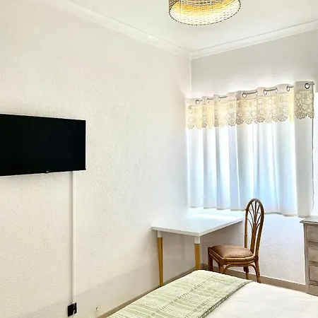 Detailed - In Vilamoura's Heart