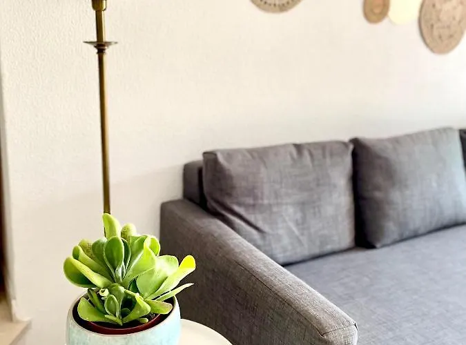 Detailed - In Vilamoura's Heart Vilamoura