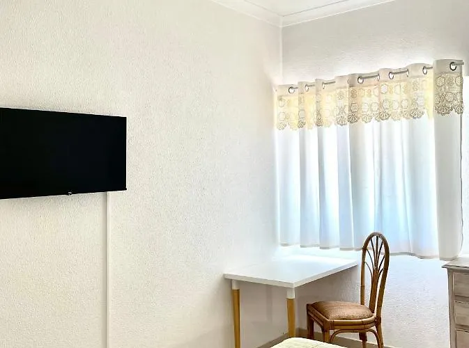 Detailed - In Vilamoura's Heart